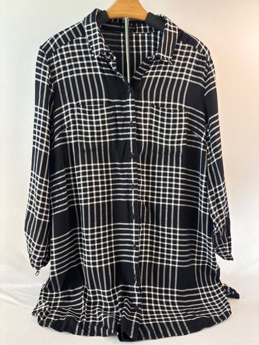 New Directions Plaid Black White Button-Up Tunic Shirt L Oversized Relaxed